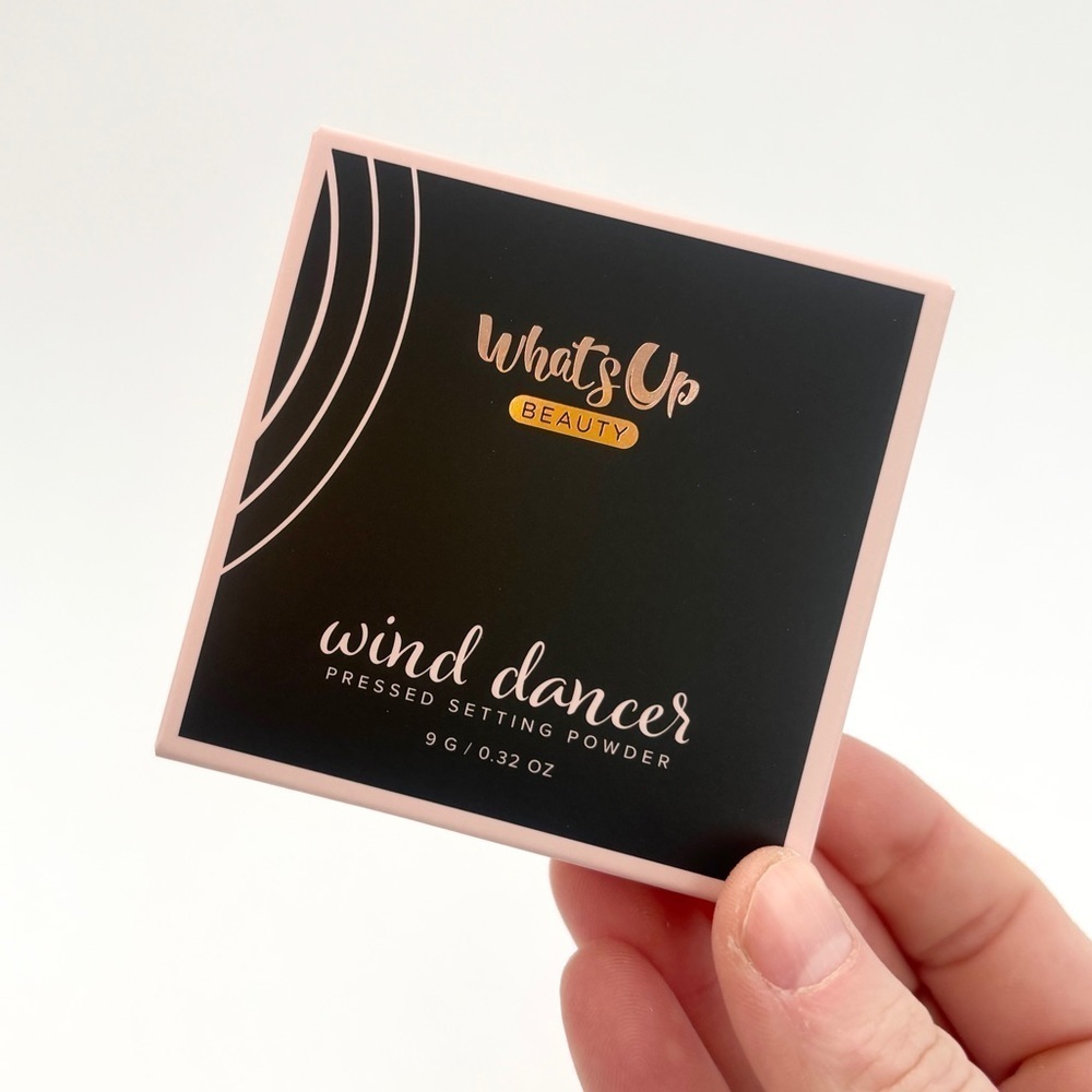 NWT WIND DANCER Translucent Pressed Setting Powder - LIGHT SHADE - retails $32